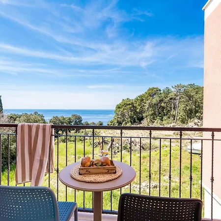 Apartment Luka's - 